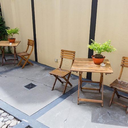 Uriburu 1756 By Ayres Apartments Recoleta Буенос Айрес Екстериор снимка